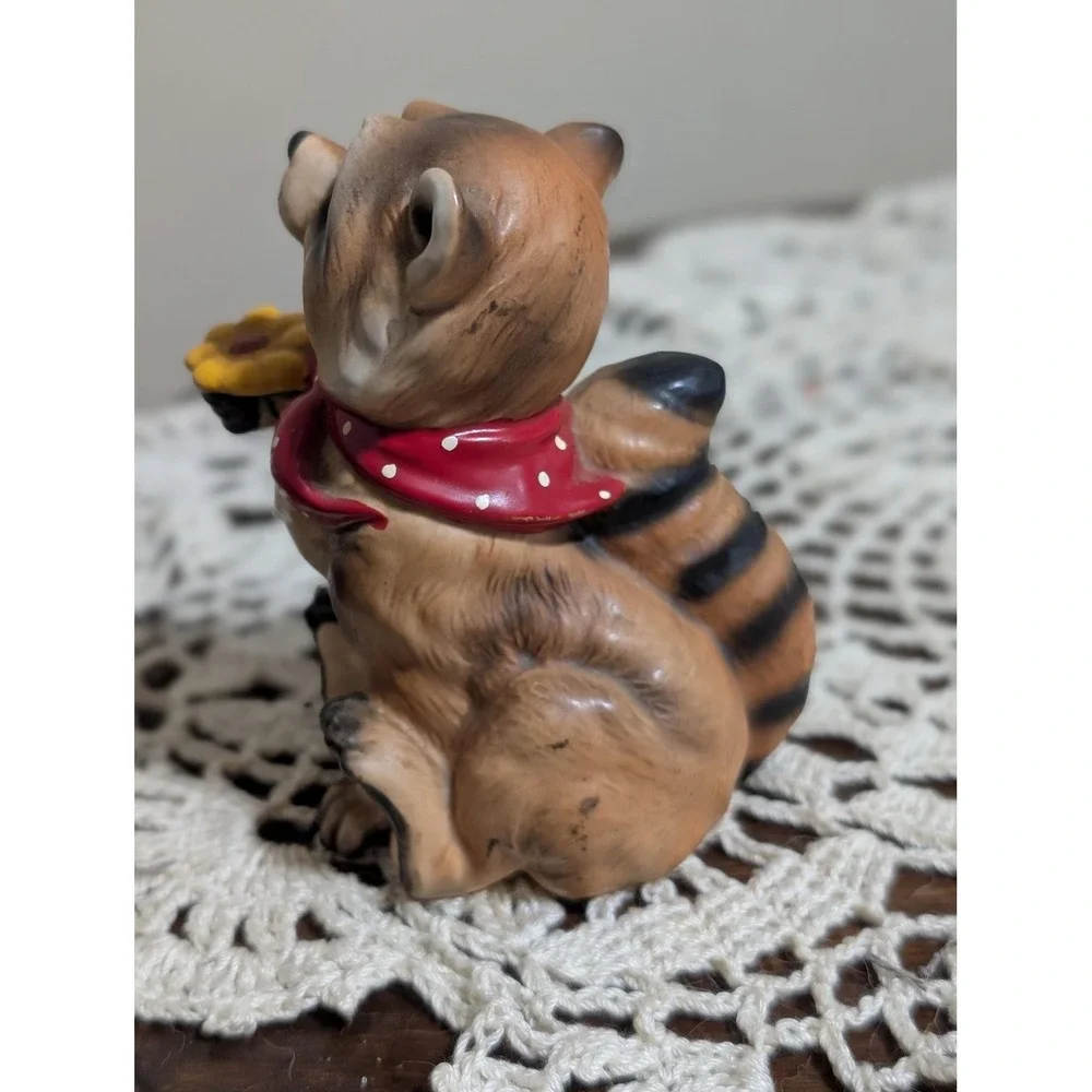 Vintage Ringer Raccoon with flower cloverleaf lane collection
